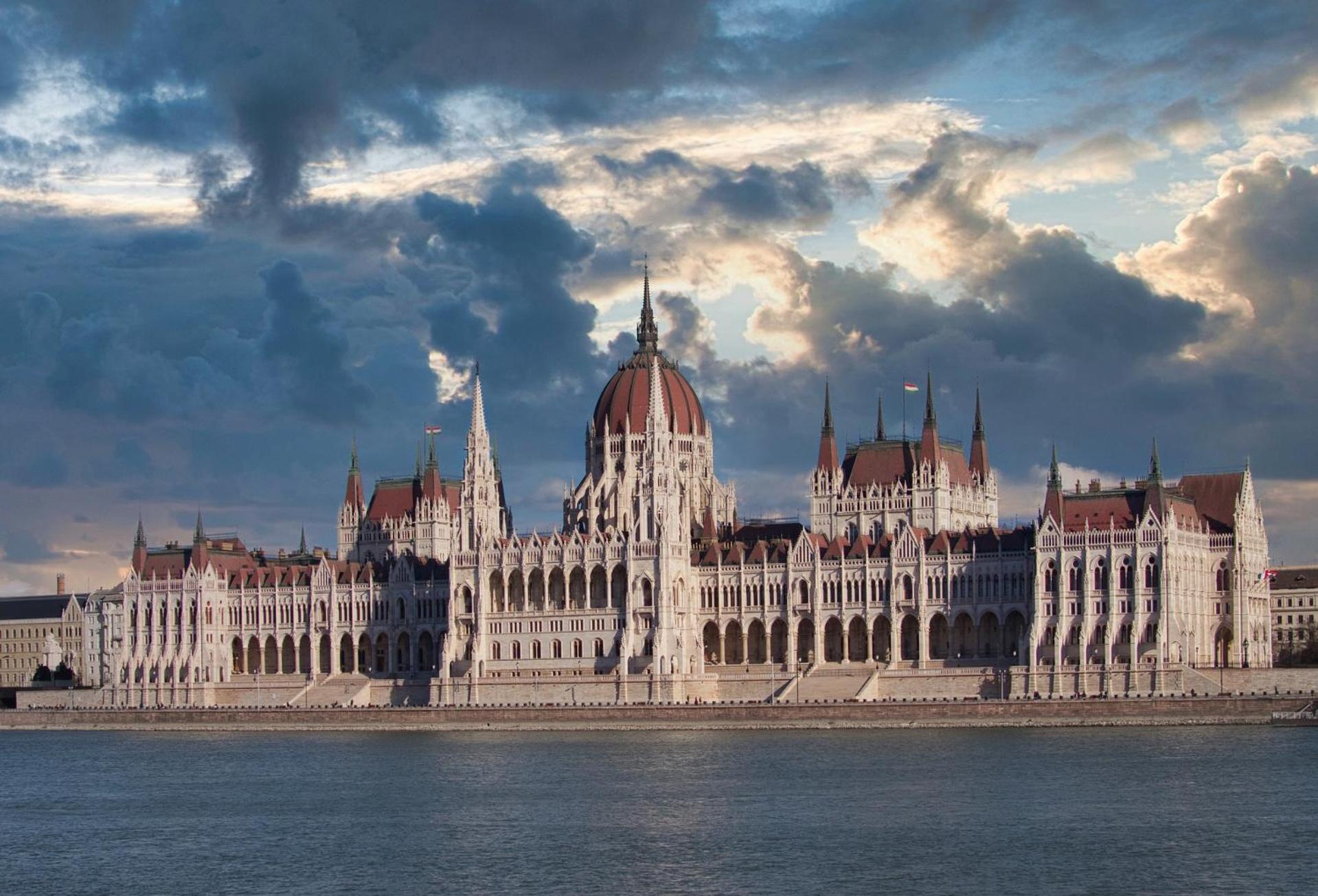 U Home Central Budapest Eksteriør billede